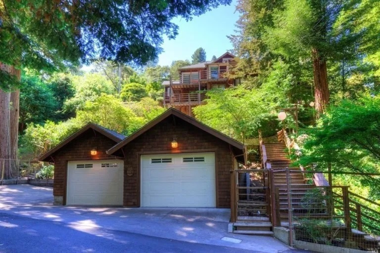 MILL-VALLEY-ITSIE-S-DRIVEWAY-TWO-GARAGES.jpg